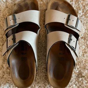 Arizona 2 Strap Birkenstocks